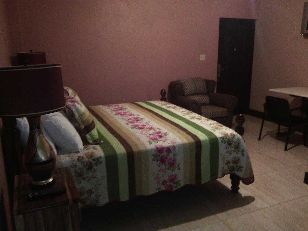 Hotel Tropik Leadonna モンテゴ・ベイ 部屋 写真
